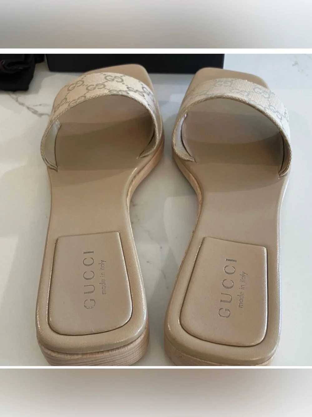Gucci Beige Monogram Slide Sandals 9.5 - Picture 4 of 16
